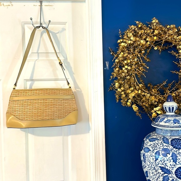 NWOT Etienne Aigner Brown Leather and Wicker Two Side Pockets Zippered Handbag - Picture 7 of 13